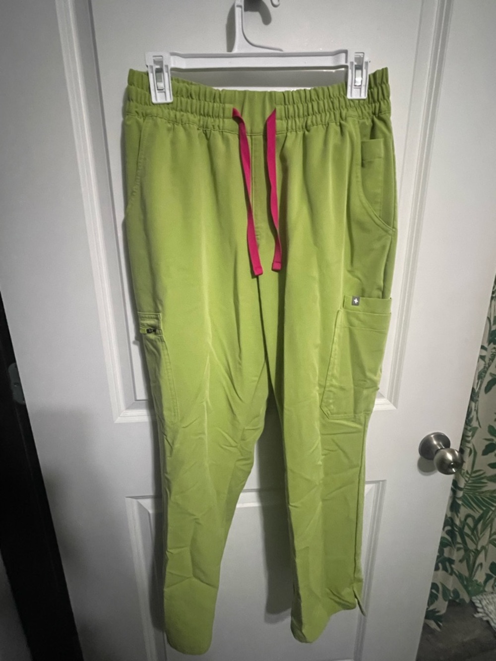 FIGS High Waisted Dowa Scrub Pants